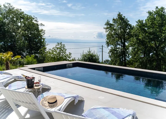 Vila Mare&monti In Opatija, Heated Pool With Sea View Opatija