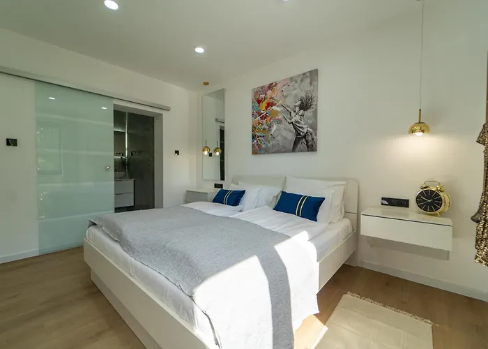 ヴィラ Mare&monti In Opatija, Heated Pool With Sea View オパティヤ